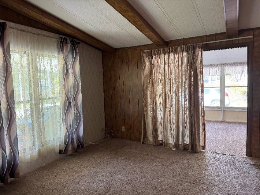 32 Ee Street a Lakeland, FL Mobile or Manufactured Home for Sale